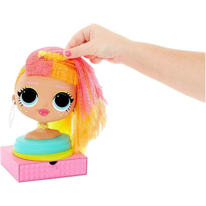 mga-entertainment-lol-surprise-omg-AAF075623.jpg